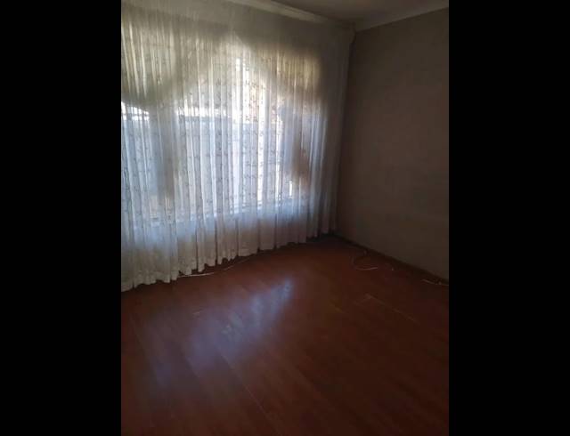 3 BEDROOM PROPERTY TO RENT IN PROTEA NORTH